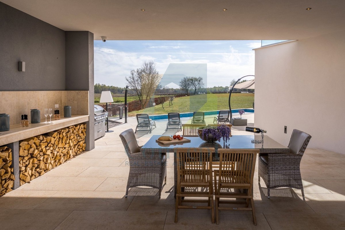 Poreč, dintorni, Moderna Villa con 6 camere da letto su 6271 m2 di terreno