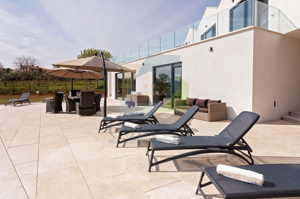 Poreč, dintorni, Moderna Villa con 6 camere da letto su 6271 m2 di terreno