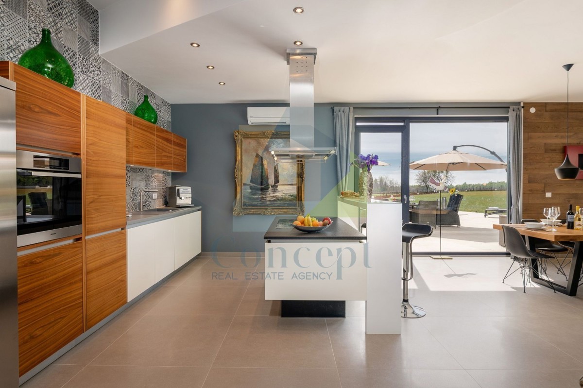 Poreč, dintorni, Moderna Villa con 6 camere da letto su 6271 m2 di terreno