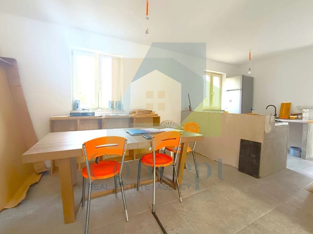 Poreč, dintorni, Casa indipendente con ampio giardino