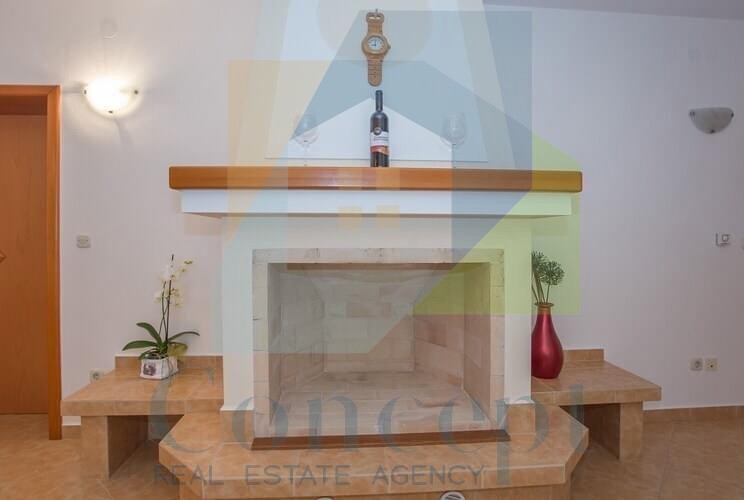 Poreč, Lussuosa posizione, Casa appartamenti a 750 m dal mare