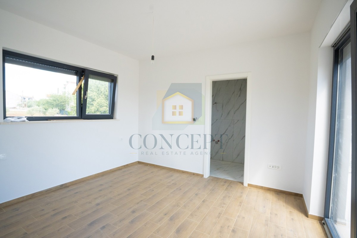 Poreč, dintorni, Moderna doppia casa con piscina, 10 km dal mare