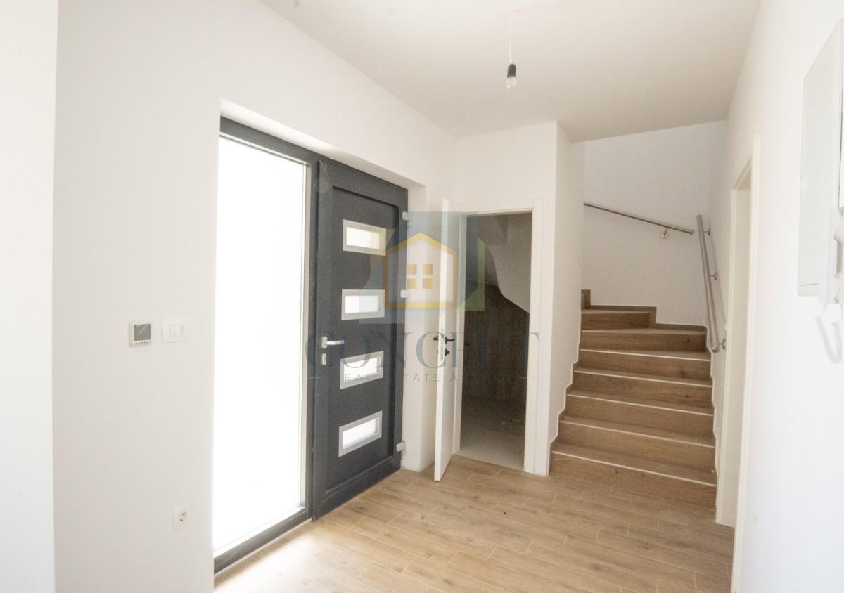 Poreč, dintorni, Moderna doppia casa con piscina, 10 km dal mare