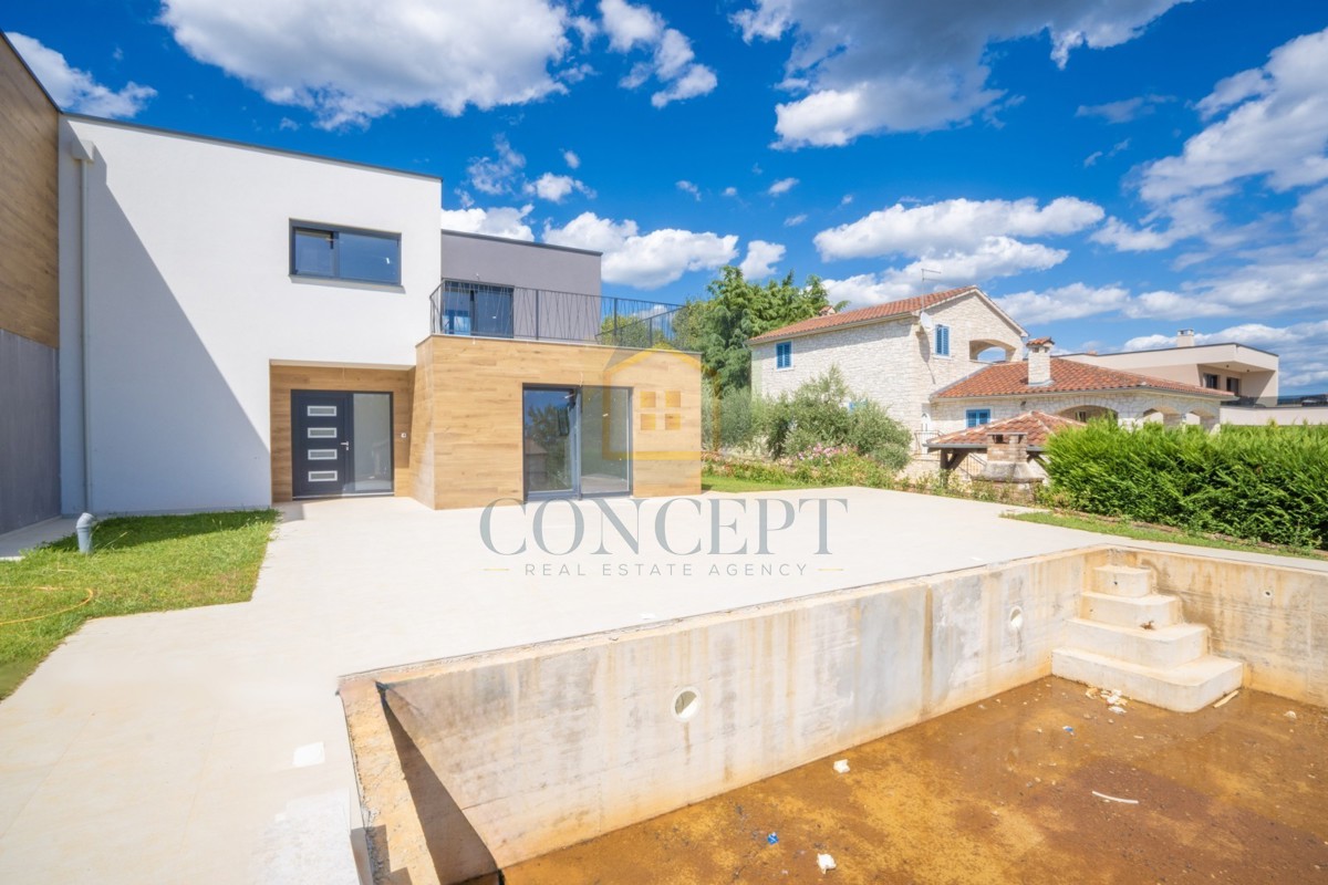 Poreč, dintorni, Moderna doppia casa con piscina, 10 km dal mare