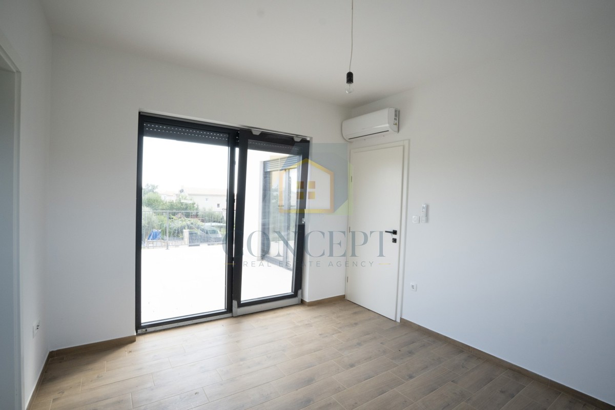 Poreč, dintorni, Moderna doppia casa con piscina, 10 km dal mare