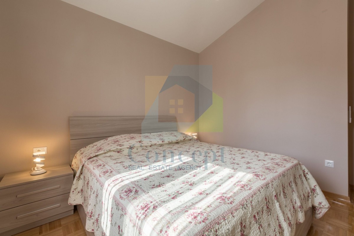 Poreč, dintorni, Villa indipendente con piscina, 10 km dal mare