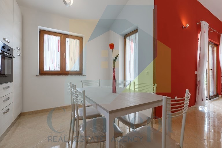 Poreč, dintorni, Villa indipendente con piscina, 10 km dal mare