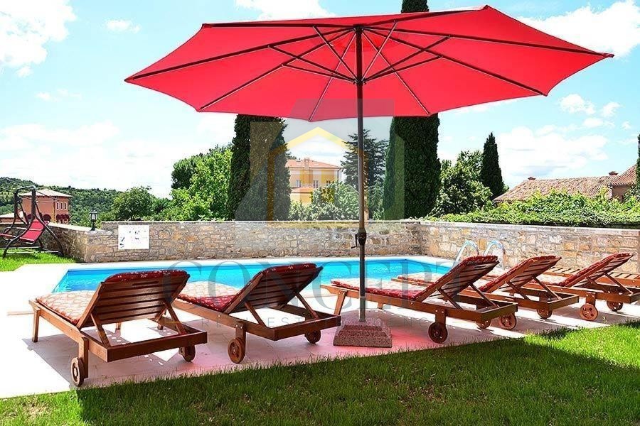 Motovun, dintorni, Prekrasta, villa autoctona con piscina e vista splendida, a 28 km dal mare