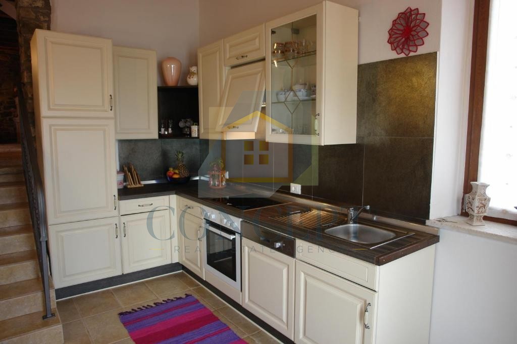 Motovun, dintorni, Prekrasta, villa autoctona con piscina e vista splendida, a 28 km dal mare