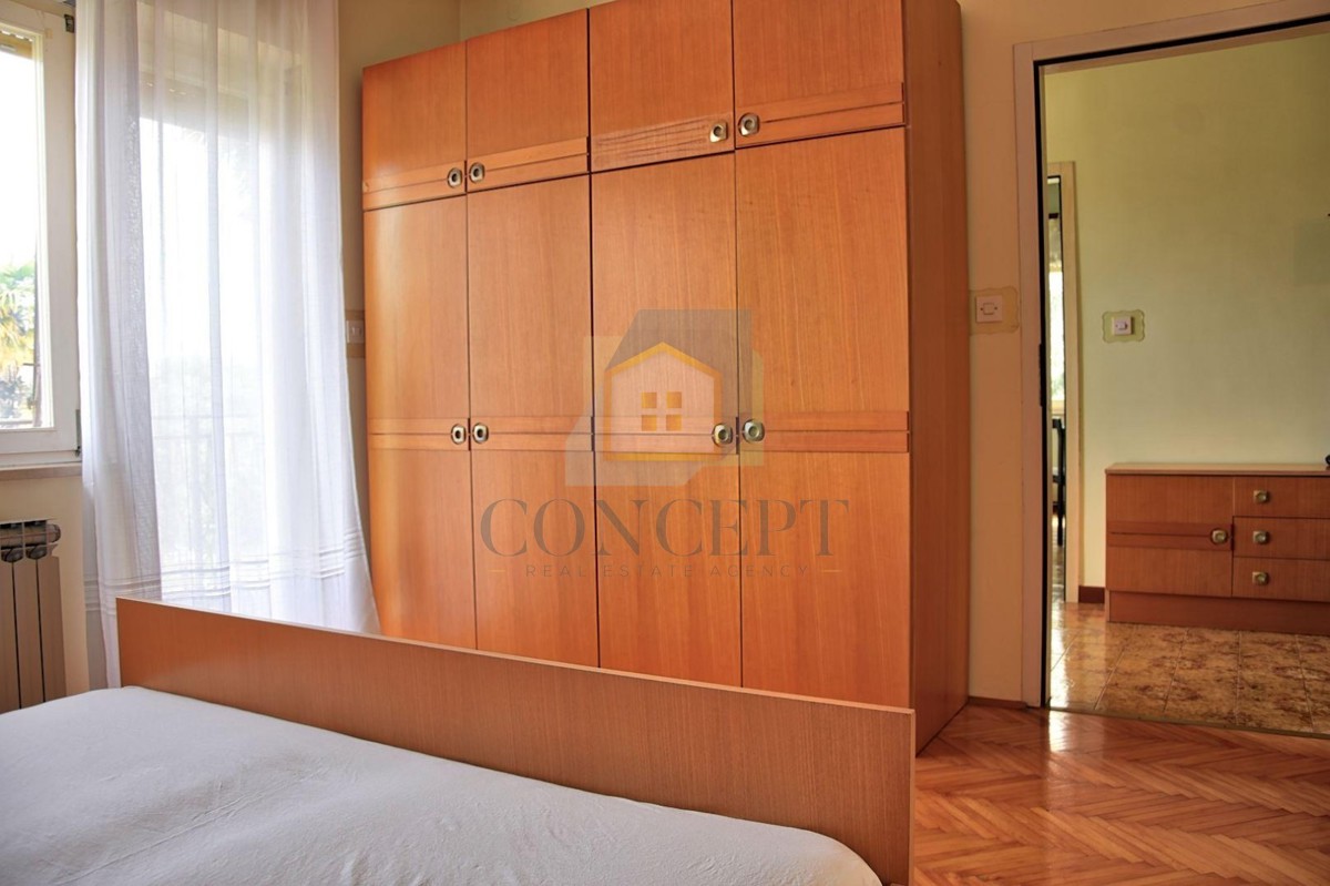 Poreč, Funtana, Casa spaziosa con grande giardino, a 400 m dal mare