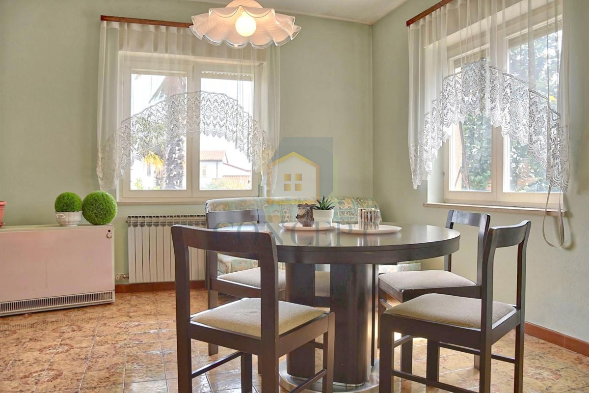 Poreč, Funtana, Casa spaziosa con grande giardino, a 400 m dal mare