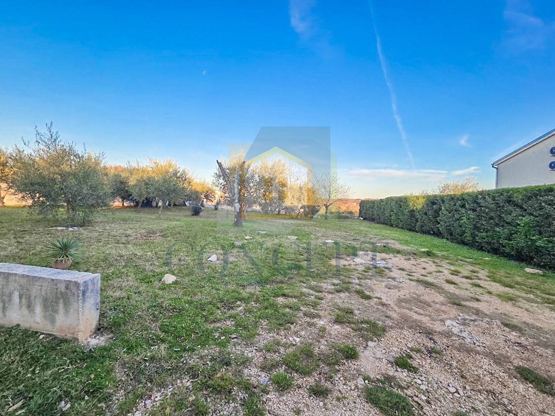 Poreč, dintorni, Terreno edificabile in ottima posizione, 11 km dal mare