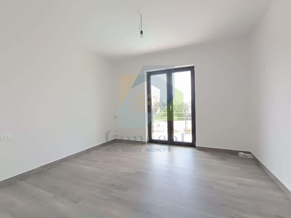 Poreč, dintorni, Moderna casa con piscina in posizione tranquilla a 5 km dal mare