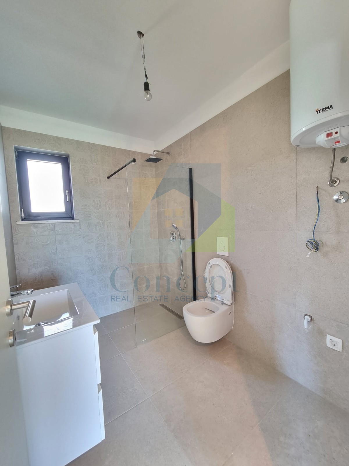 Poreč, dintorni, Appartamento al piano terra con 3 camere da letto e giardino, a 1 km dal mare