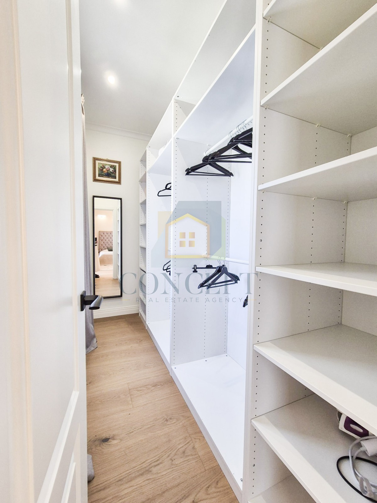 Poreč, dintorni, Lussuosa villa bifamiliare con piscina in posizione tranquilla, a 5 km dal mare.