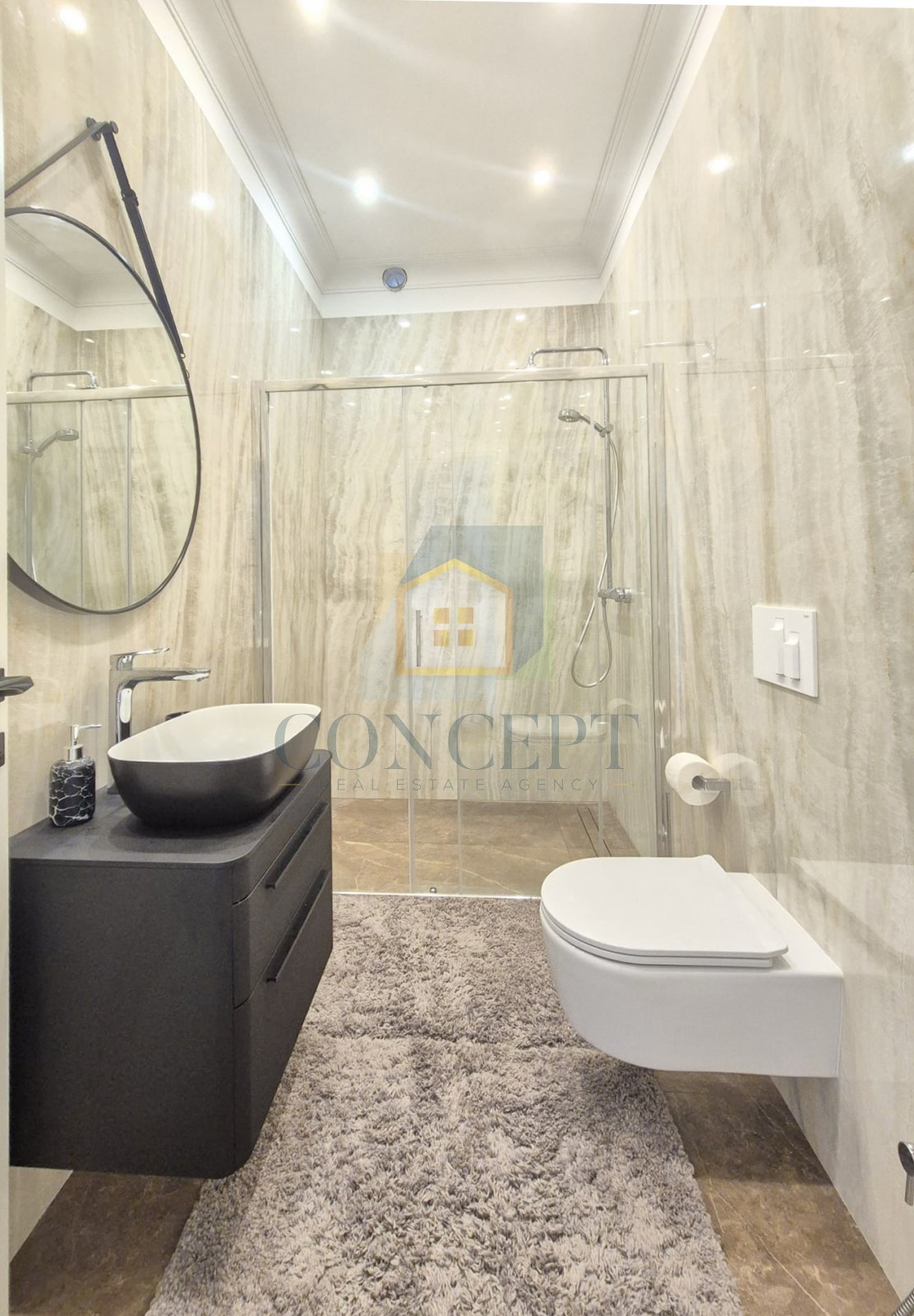 Poreč, dintorni, Lussuosa villa bifamiliare con piscina in posizione tranquilla, a 5 km dal mare.