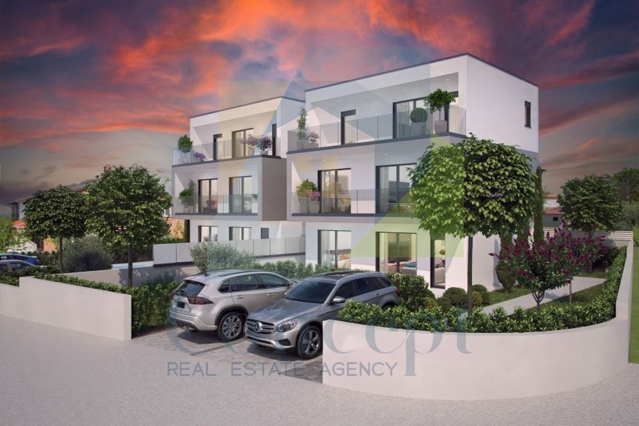 Poreč, dintorni, Casa doppia con vista panoramica sul mare