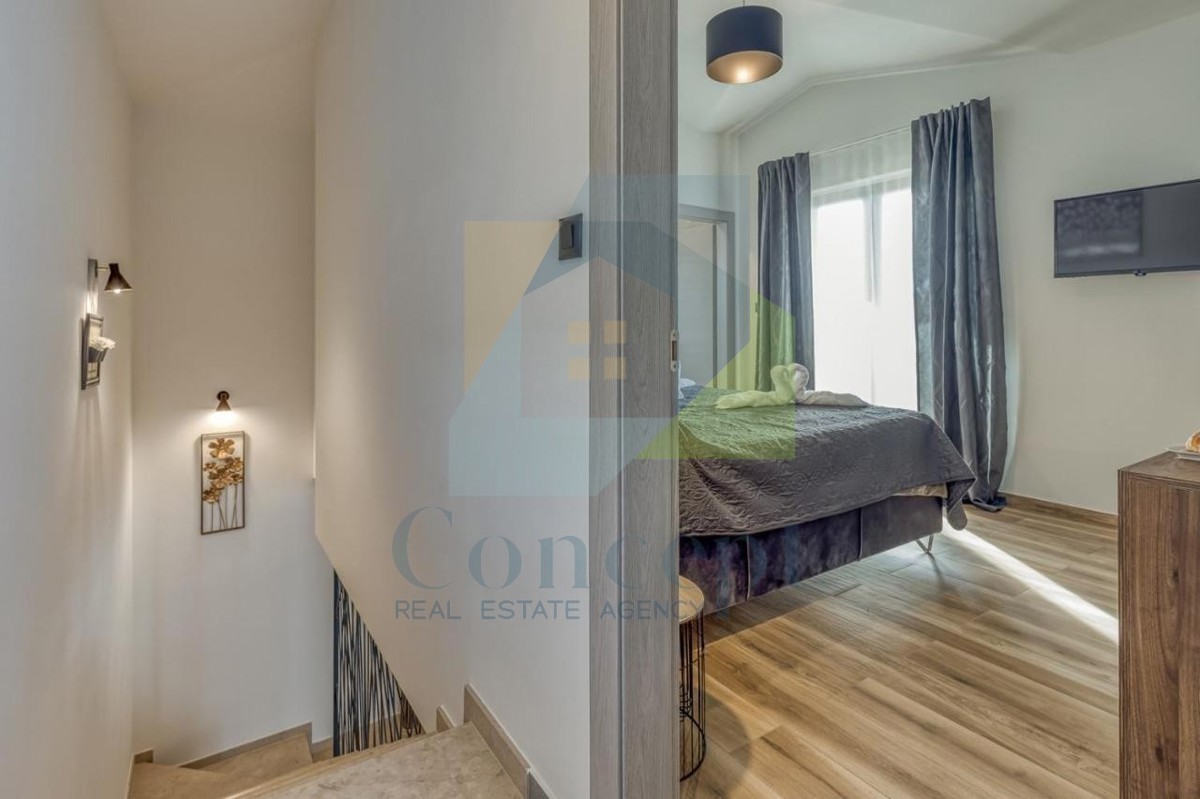 Poreč, Splendida casa con 3 camere da letto a 2 km dal mare