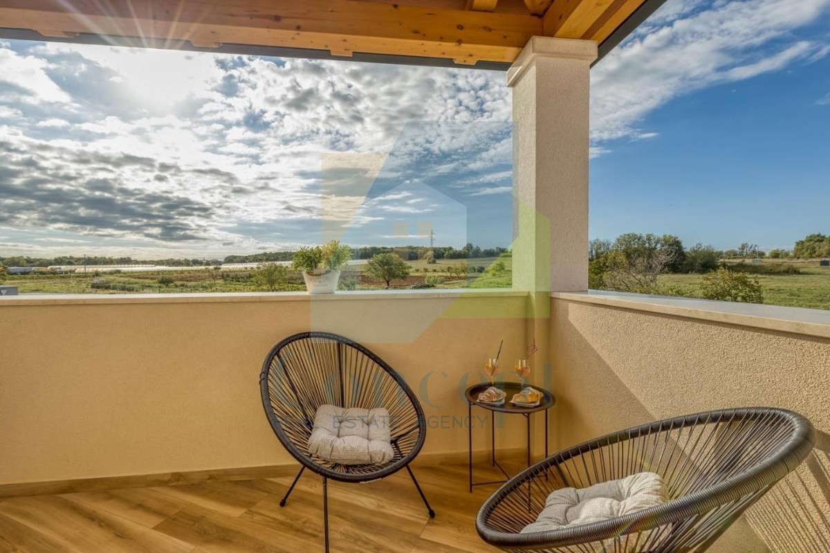 Poreč, Splendida casa con 3 camere da letto a 2 km dal mare