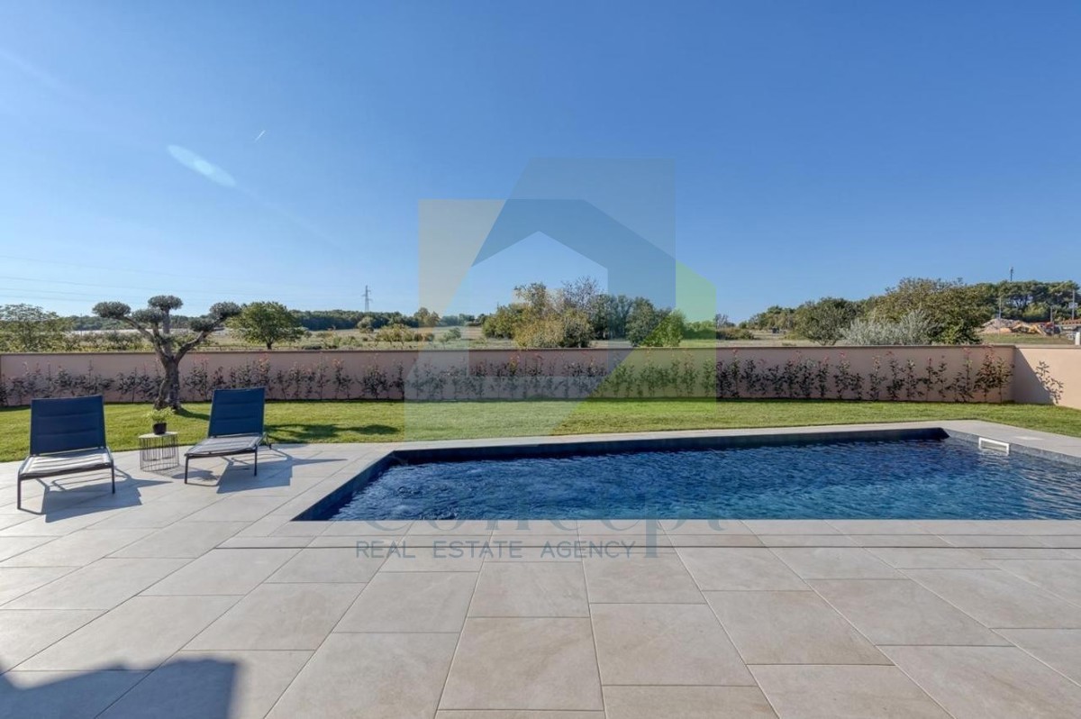 Poreč, Splendida casa con 3 camere da letto a 2 km dal mare