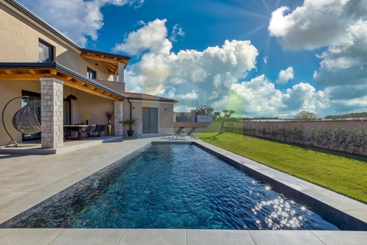 Poreč, Splendida casa con 3 camere da letto a 2 km dal mare