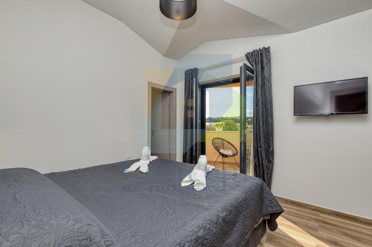 Poreč, Splendida casa con 3 camere da letto a 2 km dal mare