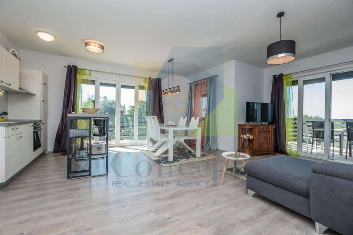 Poreč, dintorni, Moderna casa appartamento con vista mare, 5 km dal mare
