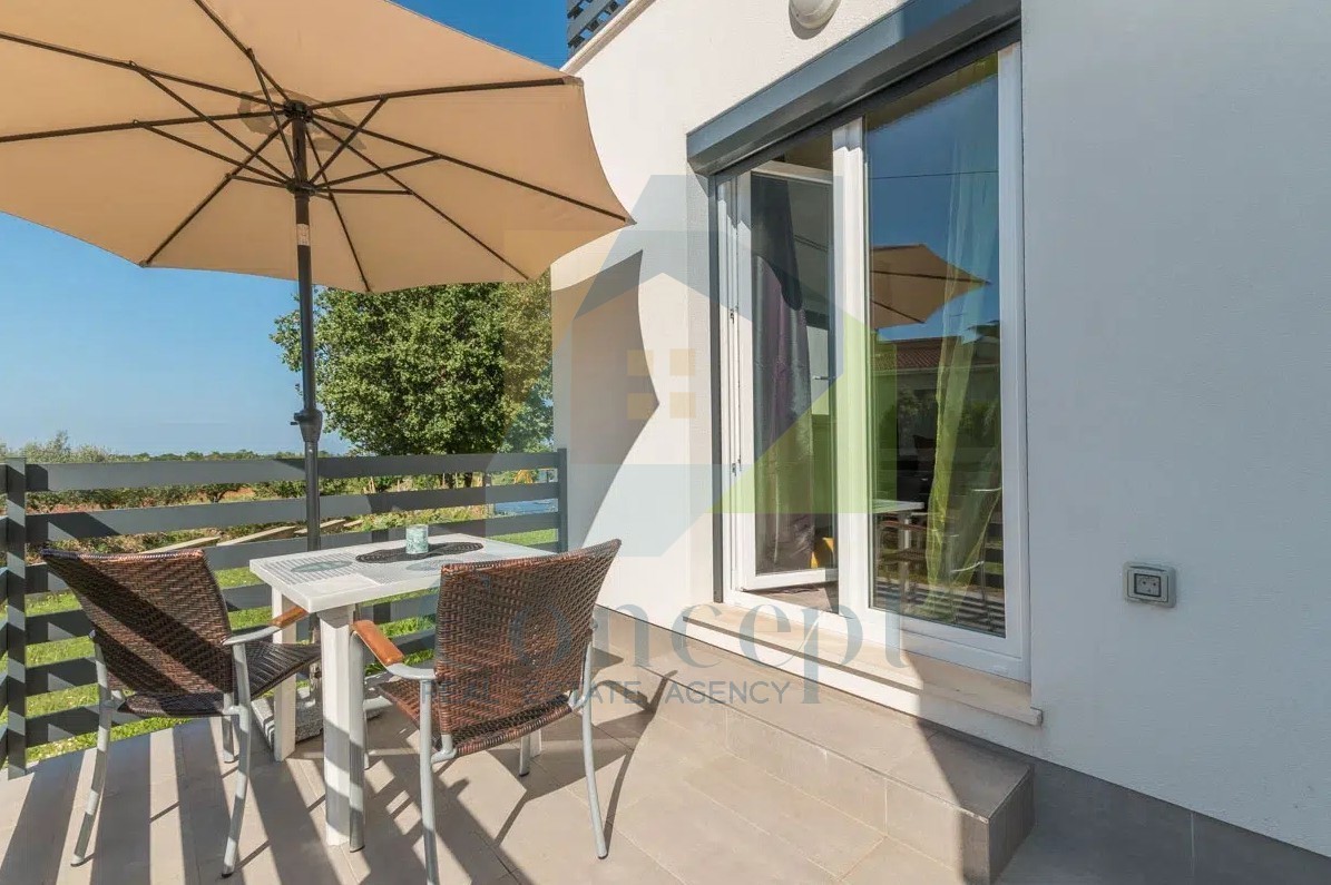 Poreč, dintorni, Moderna casa appartamento con vista mare, 5 km dal mare
