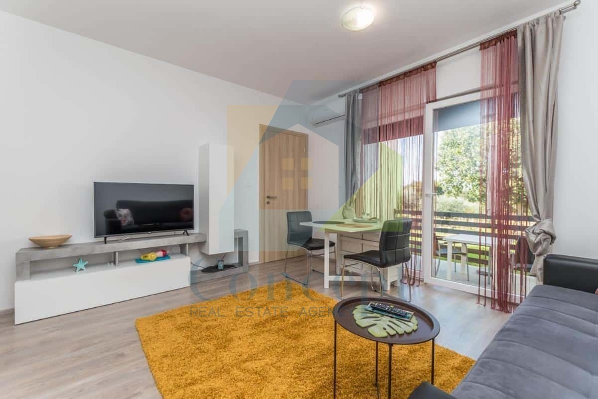 Poreč, dintorni, Moderna casa appartamento con vista mare, 5 km dal mare