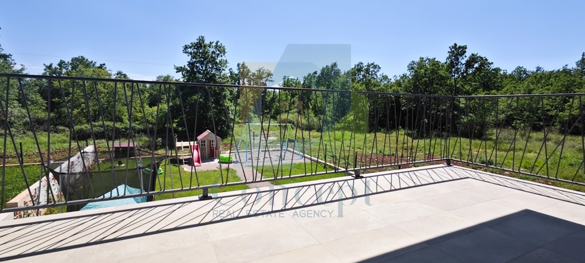 Poreč, dintorni, Appartamento al 1° piano di nuova costruzione, 11 km dal mare