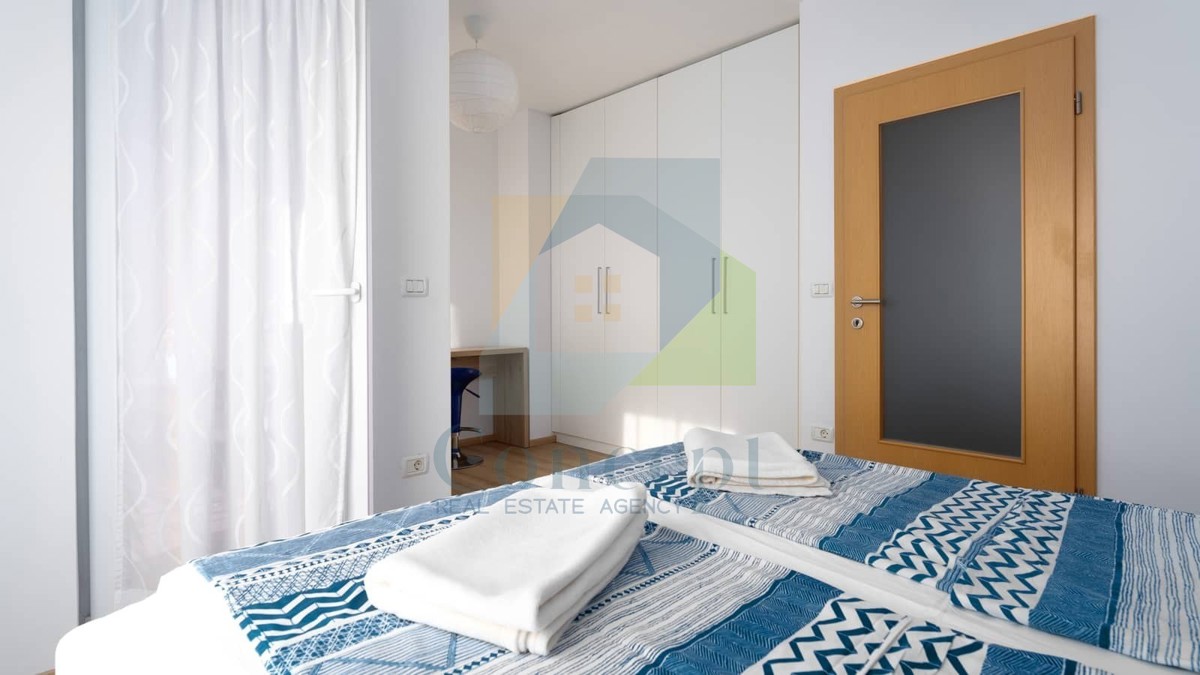 Umag, zona, Casa moderna a schiera in ottima posizione, a 1300 m dal mare