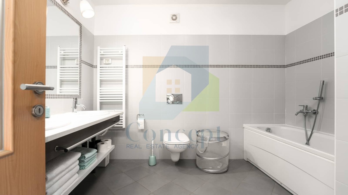 Umag, zona, Casa moderna a schiera in ottima posizione, a 1300 m dal mare