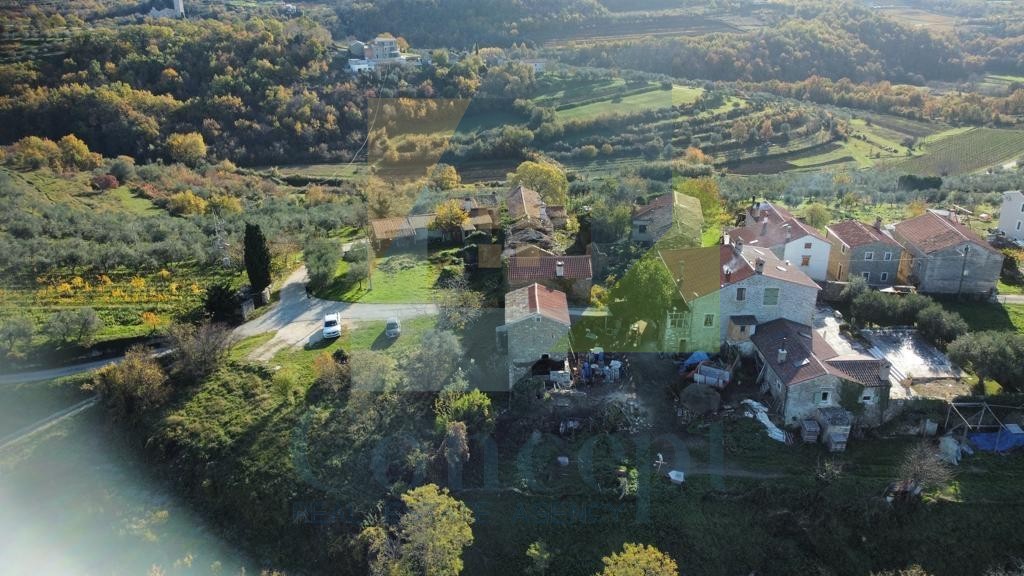 Buje, dintorni, Splendida villa da ristrutturare, OCCASIONE per investitori