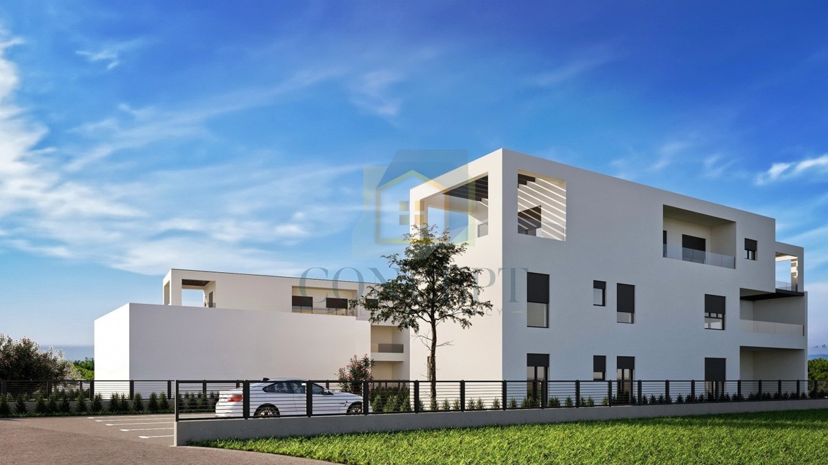 Poreč, zona circostante, Appartamento al piano terra con giardino, 900 m dal mare