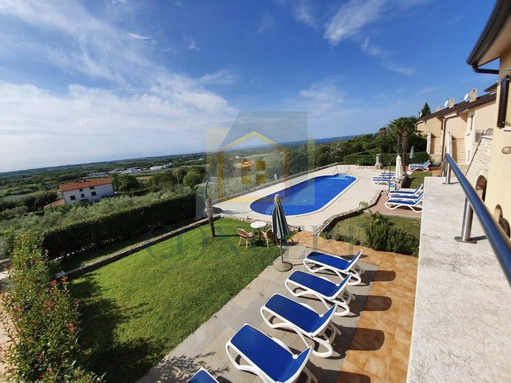 Poreč, dintorni, Casa a schiera con piscina comune, 12 km dal mare