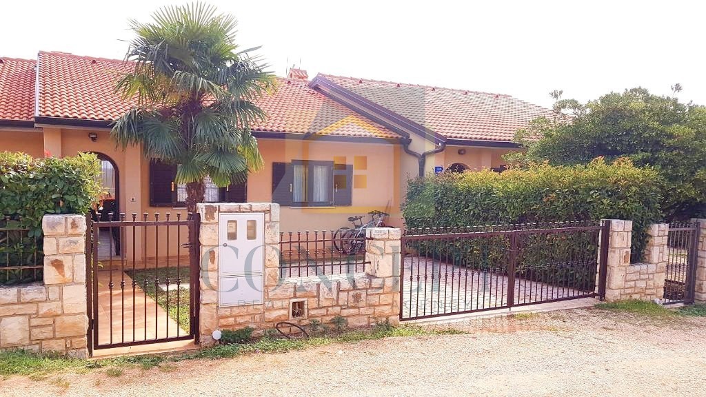 Poreč, dintorni, Casa a schiera con piscina comune, 12 km dal mare