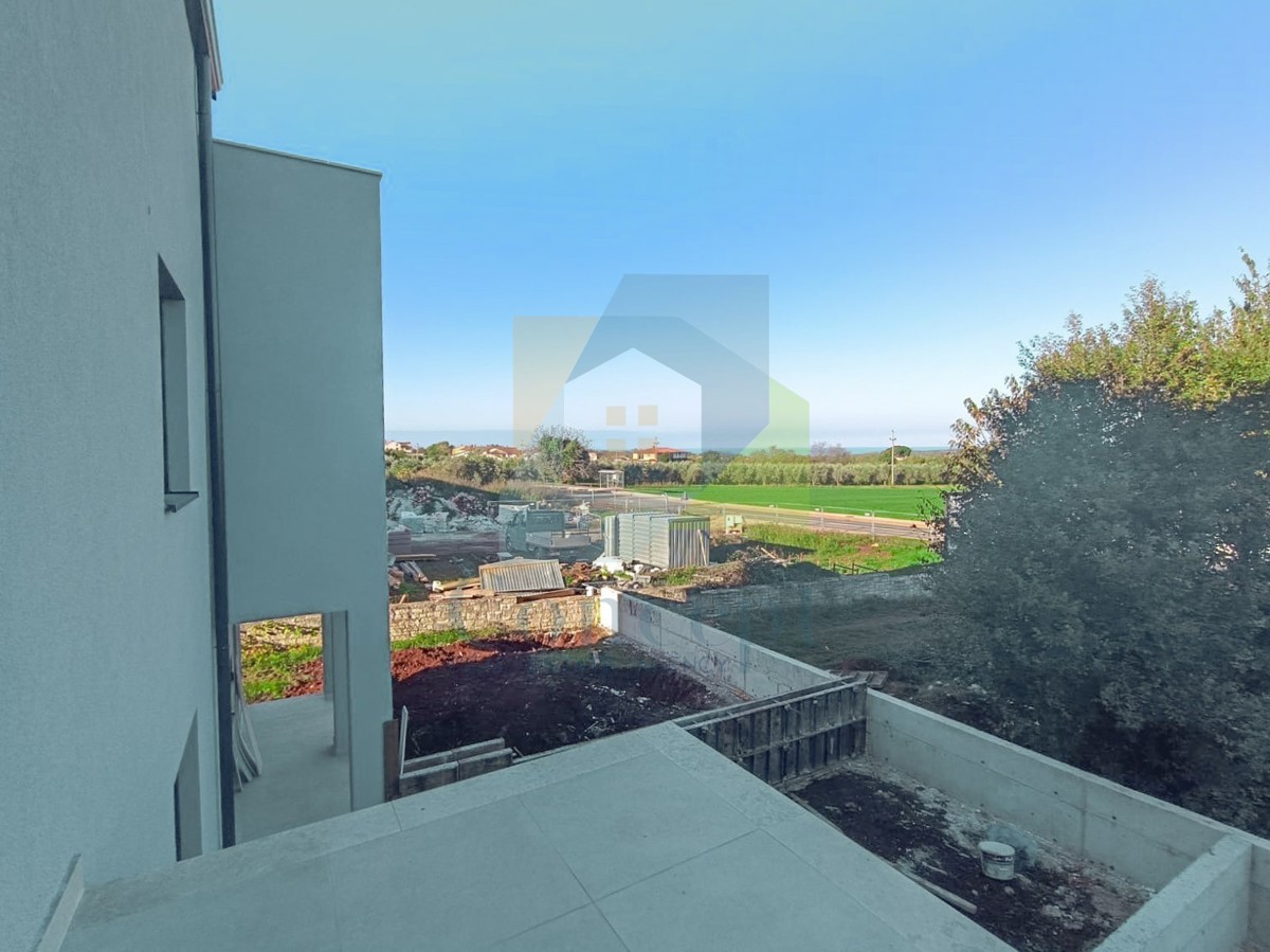 Poreč, dintorni, Appartamento su due piani con tre camere da letto e vista mare