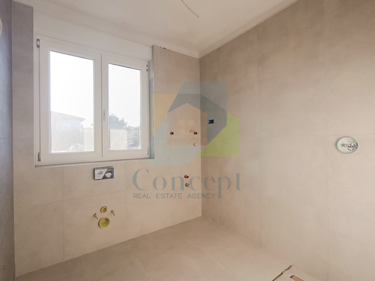 Poreč, dintorni, Appartamento su due piani con tre camere da letto e vista mare