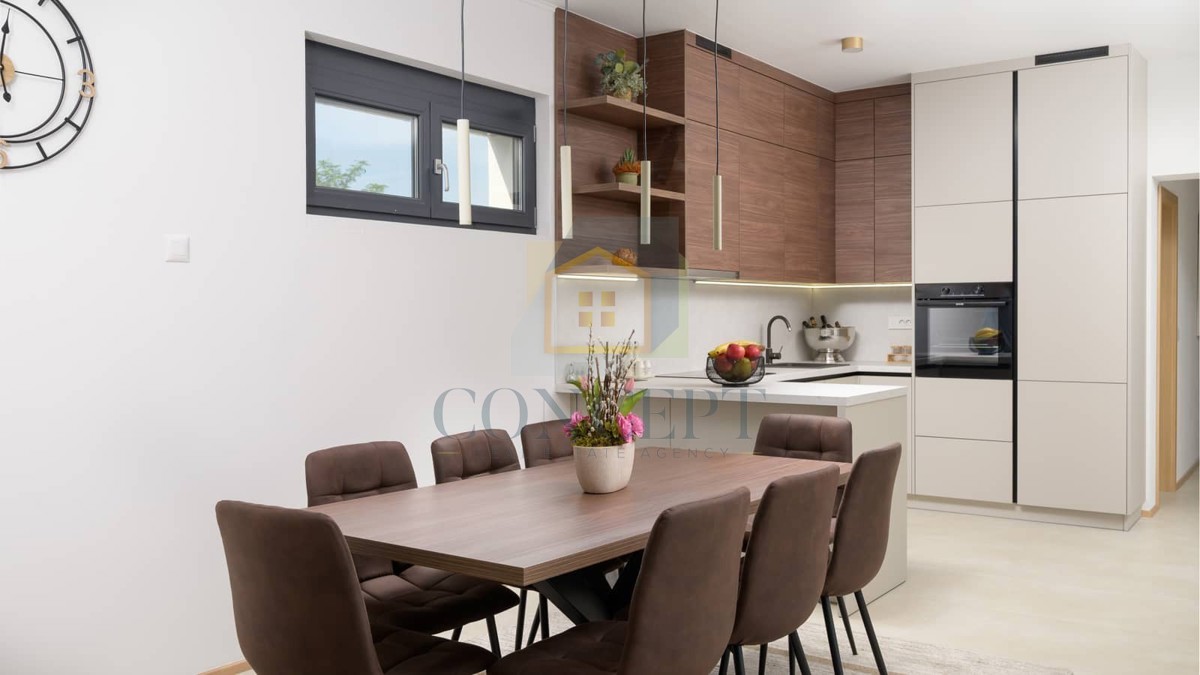 Rovigno, dintorni, Villa indipendente con piscina in posizione tranquilla