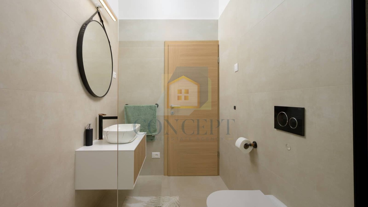 Rovigno, dintorni, Villa indipendente con piscina in posizione tranquilla