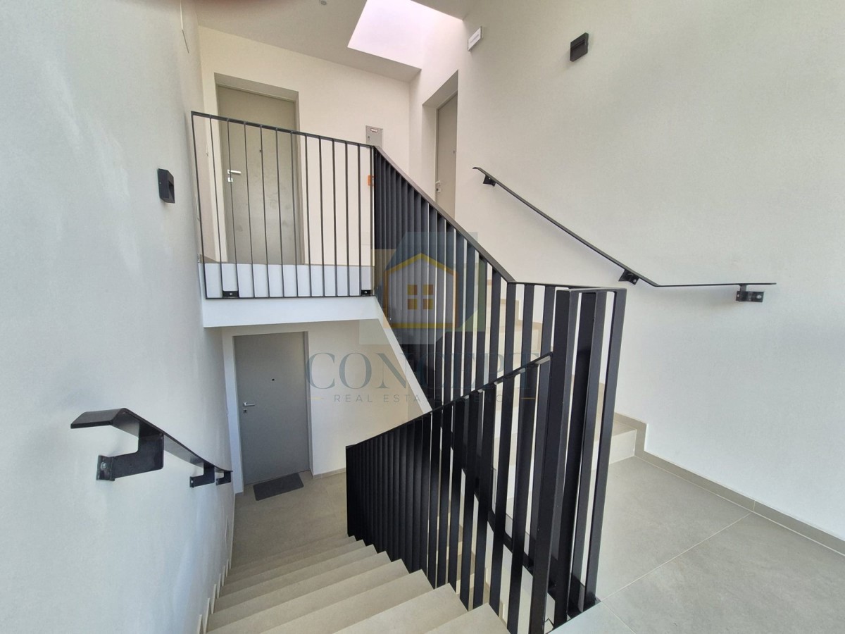 Poreč, dintorni, Appartamento al piano terra con giardino e piscina, 4 km dal mare