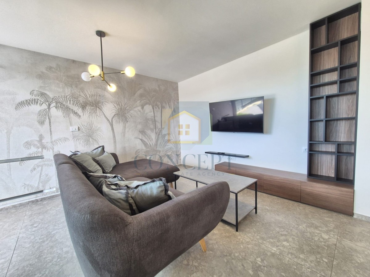 Poreč, dintorni, Appartamento al piano terra con giardino e piscina, 4 km dal mare