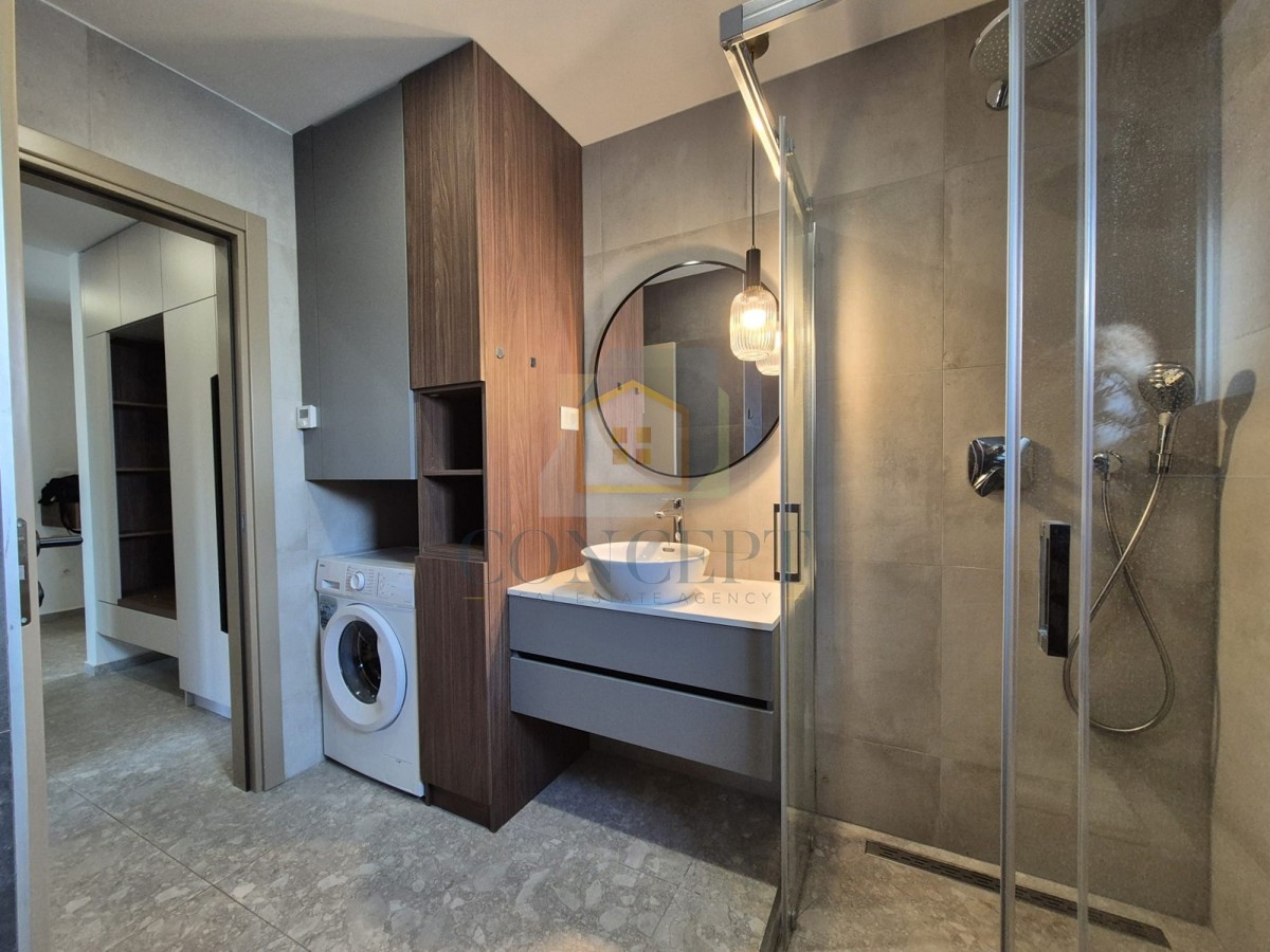 Poreč, dintorni, Appartamento al piano terra con giardino e piscina, 4 km dal mare