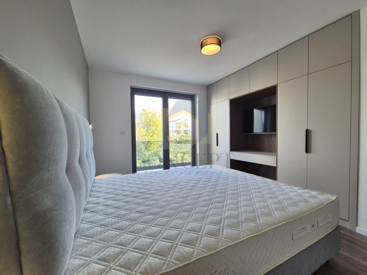 Poreč, dintorni, Appartamento al piano terra con giardino e piscina, 4 km dal mare