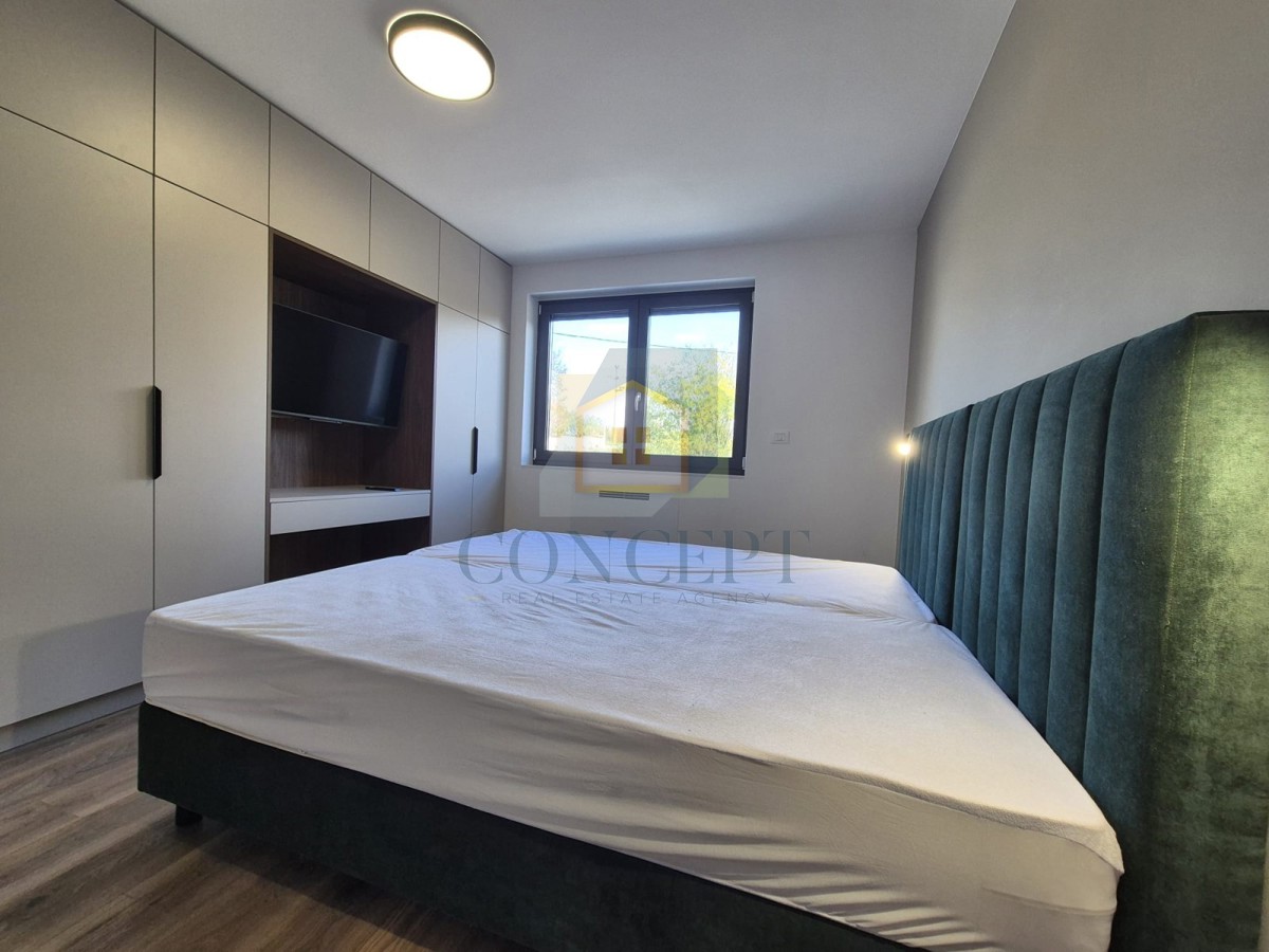 Poreč, dintorni, Appartamento al piano terra con giardino e piscina, 4 km dal mare