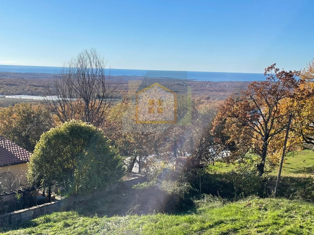 Poreč, dintorni, Terreno edificabile con permesso di costruzione e vista panoramica sul mare, 11 km dal mare