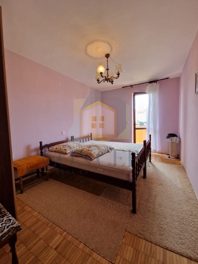 Poreč, dintorni, Casa familiare doppia con giardino, a 2 km dal mare