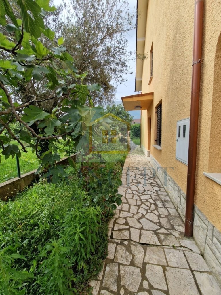 Poreč, dintorni, Casa familiare doppia con giardino, a 2 km dal mare