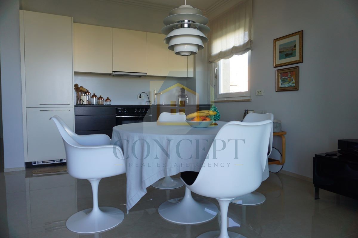 Umag, Crveni Vrh, Appartamento lussuoso e spazioso con due camere da letto nel Skiper Resort, a 50 m dal mare