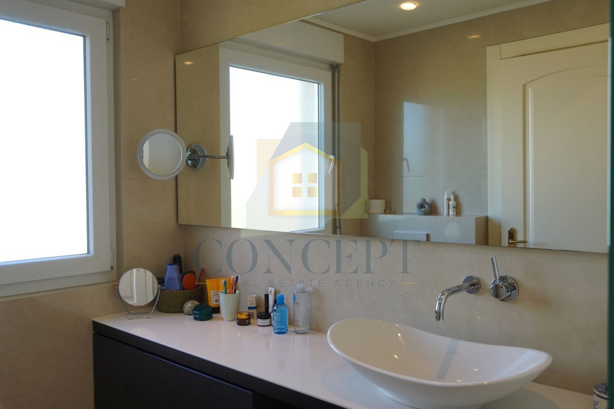 Umag, Crveni Vrh, Appartamento lussuoso e spazioso con due camere da letto nel Skiper Resort, a 50 m dal mare